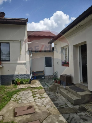 Casă / Vilă cu 3 camere de vânzare în zona Central - imagine 5