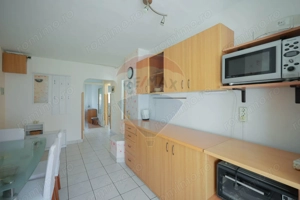 De vânzare apartament cu 3 camere zona Dacia