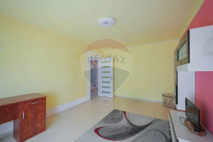 De vânzare apartament cu 3 camere zona Dacia - imagine 7