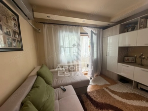 Apartament cu 3 camere de vânzare , etajul 2 , Zona Lipovei, Timisoara - imagine 3