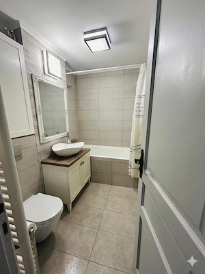 Vind apartament 3 camere decomandat Micro 16 - imagine 3