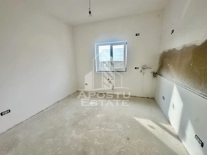 Duplex cu 5 camere in zona benzinariei Eso din Giroc - imagine 4