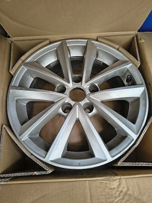 Jantă aliaj Renault Megane 4 pe 16 - imagine 2