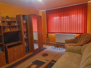 vând apartament 2 camere - imagine 4