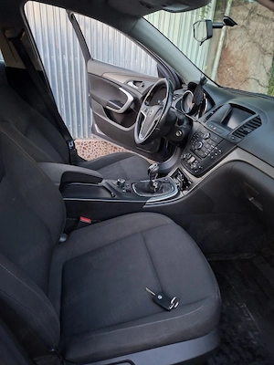 vand opel insignia 2009 1.8 benzina  - imagine 2