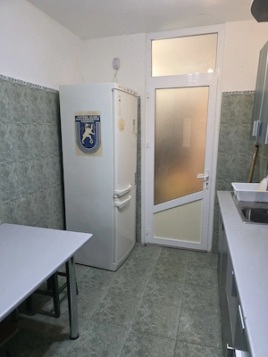 Închiriez Apartament 3 Camere - imagine 3