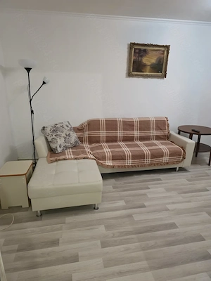 Închiriez Apartament 3 Camere - imagine 8
