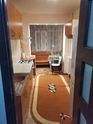 Vând apartament 2 camere semidecomandat - imagine 4