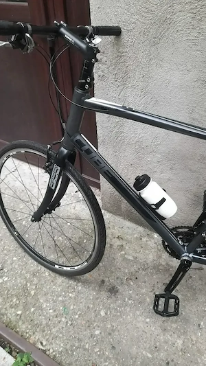 Bicicleta CUBE cross road