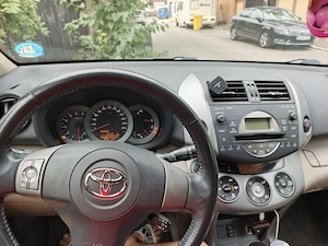 Toyota Rav4 - imagine 4