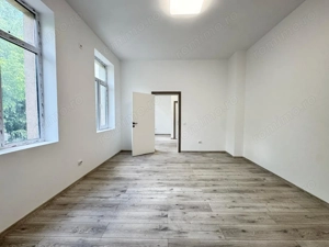 Spațiu renovat lângă Mitropolie | pretabil birouri | etaj 1 - imagine 10