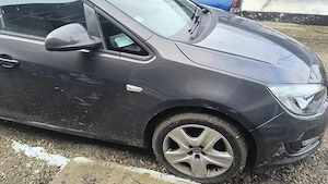 Opel Astra j 1.4 turbo - imagine 4