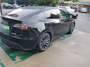 Tesla model y performance 2022 - imagine 2