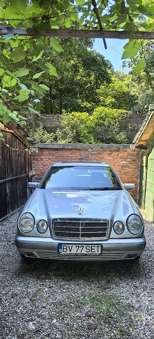 Mercedes E200 Automat 