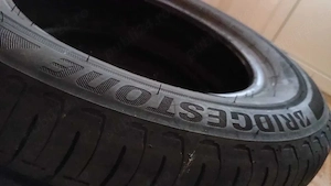 Vând anvelope Bridgestone 185/65 R15 H88 DOT 1324