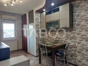 Apartament spatios 49 mp 2 camere decomandate 2 balcone Cisnadie - imagine 3