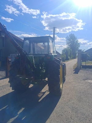 Tractor John Deere - imagine 5