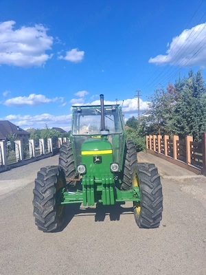 Tractor John Deere - imagine 6