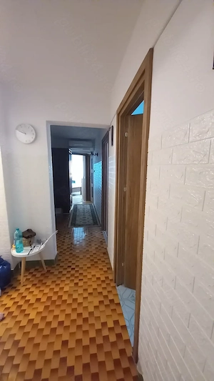 Apartament de 3 camere, decomandat, zona Casa de Cultura  - imagine 6