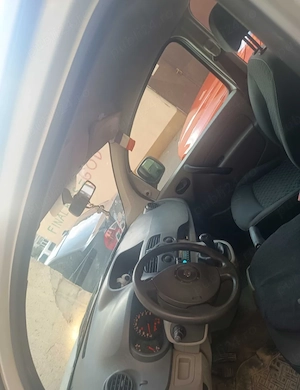 Vând Renault kangoo 2010 - imagine 3