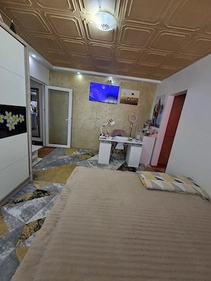 Vand Apartament 2 camere  - imagine 4
