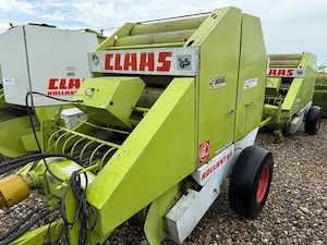 Presa de balotat rotunda CLAAS ROLLANT 44 .