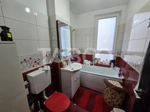 Apartament decomandat 3 camere 2 bai balcon etaj 1 Arhitectilor Sibiu - imagine 7
