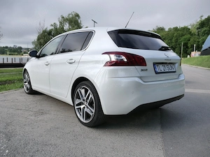 Vand Peugeot 308 2017 1.6 BlueHDi Allure, LED, Cutie manuala 6+1, Pilot Automat, etc. - imagine 4
