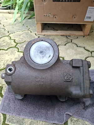Pompa Servo Directie Iveco Eurocargo originala an 2014 / Cod OM 5801885079 - imagine 4