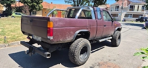 Nissan king cab D21, fab 1991,2.4 benzina, inmatriculat, pret 7500 euro neg - imagine 5
