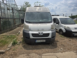 autoutilitara peugeot boxer