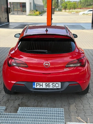 Opel Astra J Gtc 1.7 CDTI - imagine 2