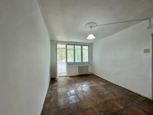 Apartament 2 camere, etaj 2, decomandat - zona Sagului  - imagine 3