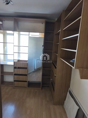 Apartament cu 4 camere   zona Brosteni   etaj 3din4   97mp utili   renovat   Pret: 100.000  neg  - imagine 2