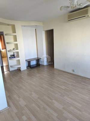 Apartament cu 4 camere   zona Brosteni   etaj 3din4   97mp utili   renovat   Pret: 100.000  neg  - imagine 5
