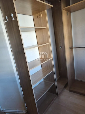Apartament cu 4 camere   zona Brosteni   etaj 3din4   97mp utili   renovat   Pret: 100.000  neg  - imagine 3