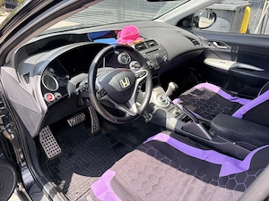 Honda Civic 8 1.8 i-VTEC - imagine 6