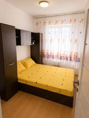 VAND sau INCHIRIEZ Apartament Cu 3 Camere Zona Campus  Ciresica Complet Mobilat , Gaze , Pret 90k   - imagine 3