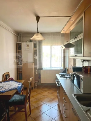 Apartament de 2 camere, 58 mp, decomandat, etaj intermediar, zona The Office - imagine 4