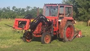 Vând tractor+presă  - imagine 2