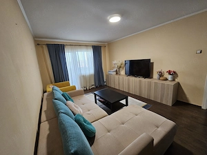 Vand apartament 3 camere - zona Lipovei - imagine 7