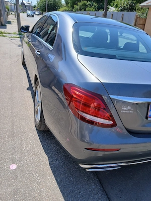 Mercedes E class - imagine 3