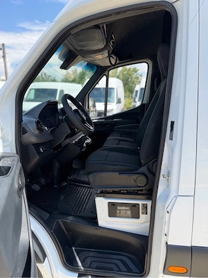 Mercedes Sprinter 2019-02  - imagine 8
