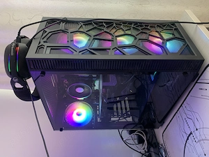 Pc gaming ryzen5 5500x, placa video rx6600 8gb vram