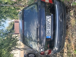 Vând Audi A4 b6 an 2004 - imagine 2