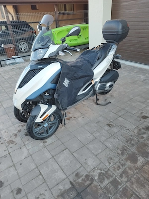 De vinzare Scuter Piaggio mp3  - imagine 4