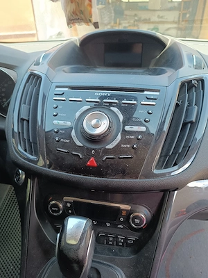 Vând Ford Kuga model 2014 cu revizia tehnică la zi ! - imagine 6