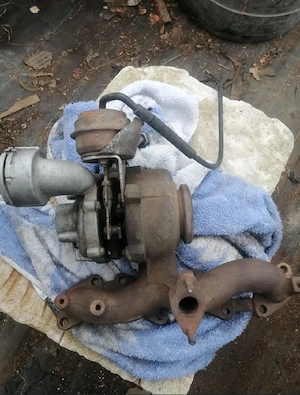 Turbină  Garrett  2.0 TDI (DEFECTA) (BKD/AZV) – Cod 724930 – Actuator Bun - imagine 3