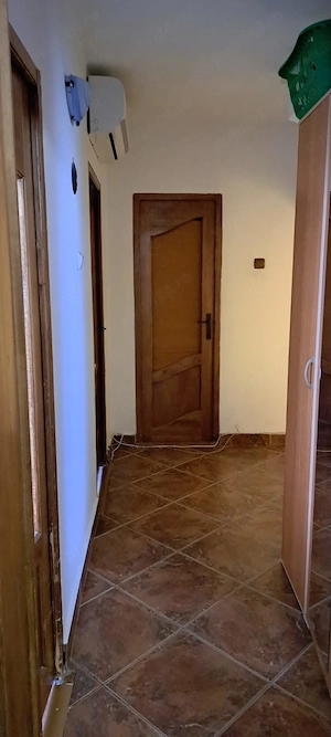 Vând apartament 3 camere decomandat - imagine 9