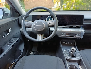 KONA 2025  1,6 tgdi 140 cp 6000 km - imagine 5